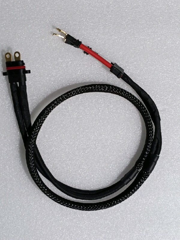 CABLE DE ALIMENTACION DEL BRAZO DE LA AERONAVE (DELANTERO)