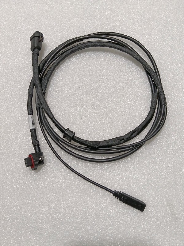 CABLE DE SEÑAL DEL BRAZO DE LA AERONAVE (TRASERO)