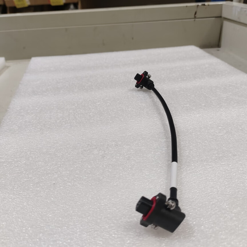 CABLE DE SEÑAL DEL FOCO